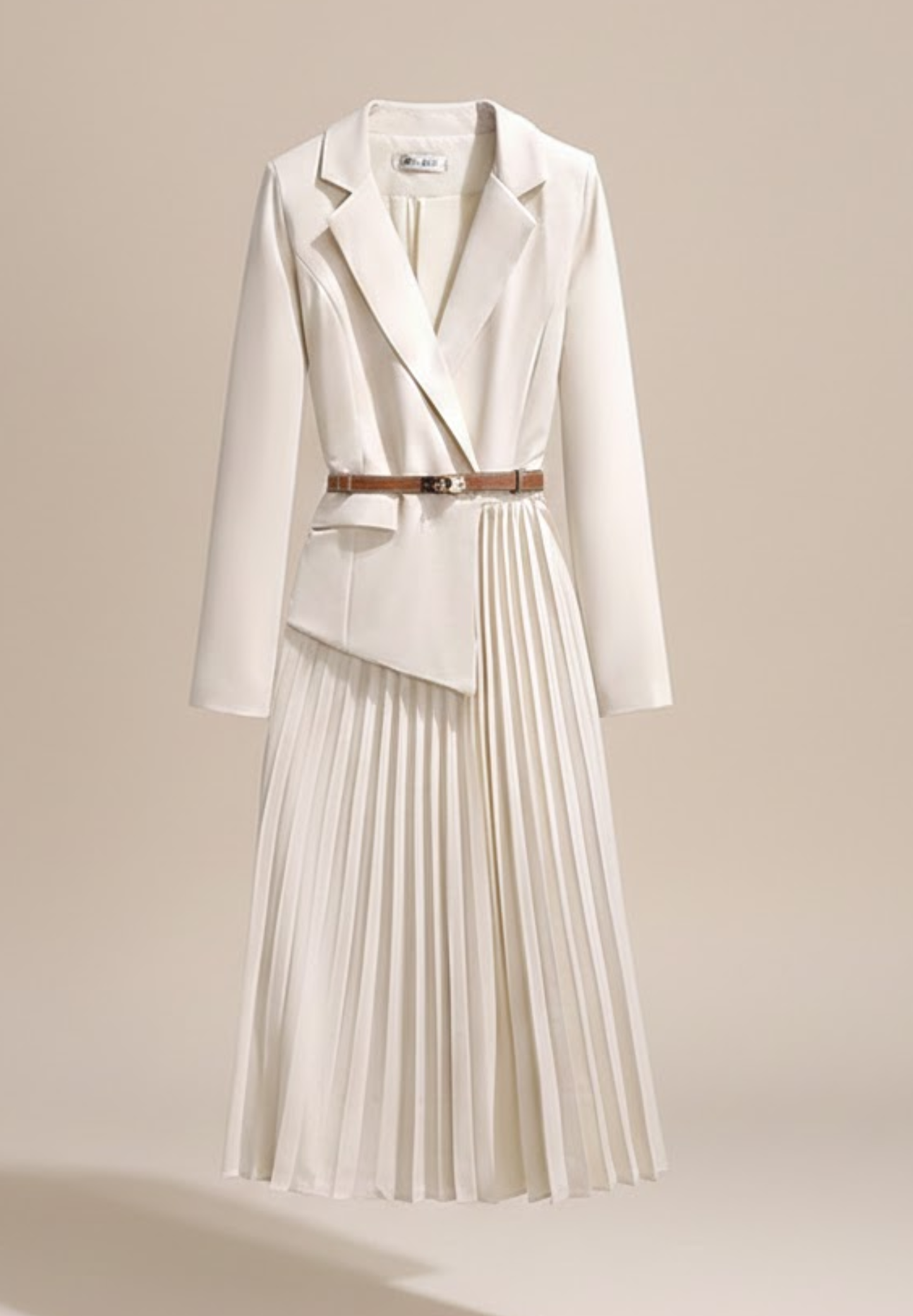 Robe plissée modèle #COSTUME