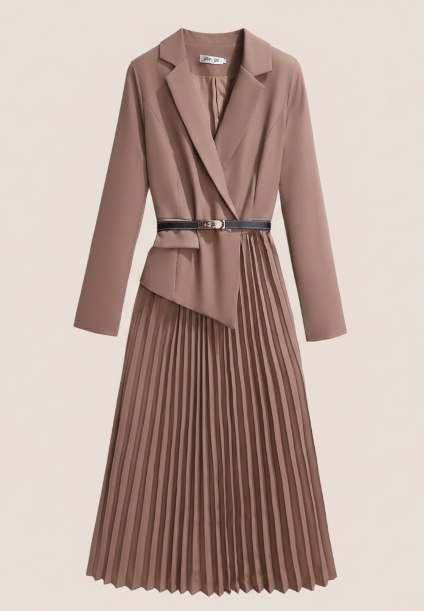 Robe plissée modèle #COSTUME