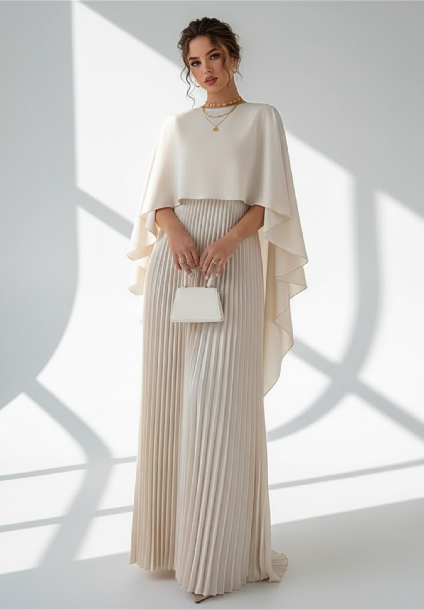 Élégante robe asymétrique plissée