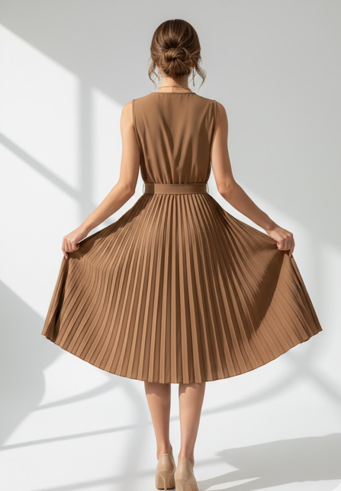 Robe d'été décontractée plissée col en V