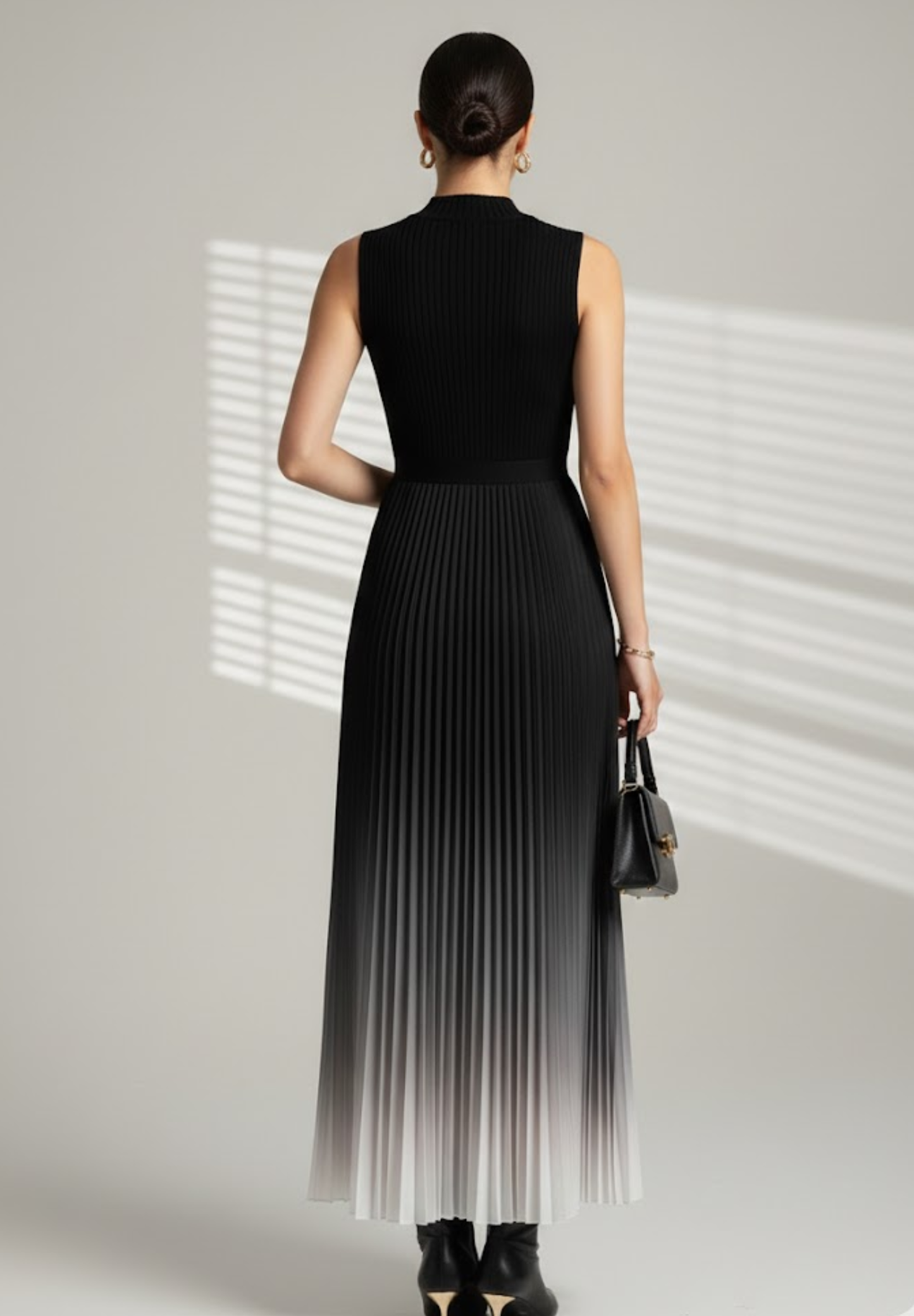 Robe sans manche confortable plissée